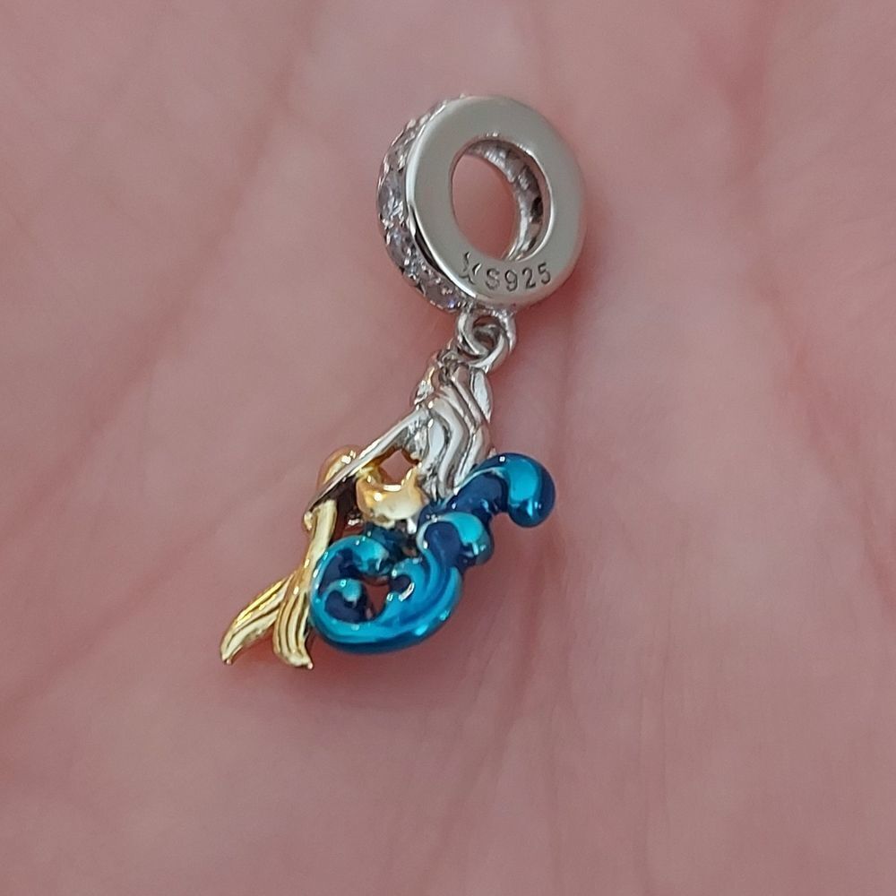 925 Sterling Silver Waiting Mermaid Charm - Picture 4 of 6